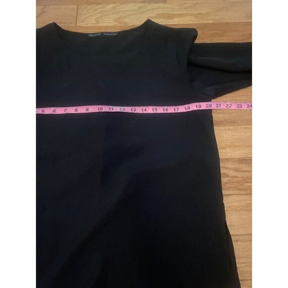 Zara, women's black 3/4 scrunched sleeve blouse size medium - Picture 7 of 8